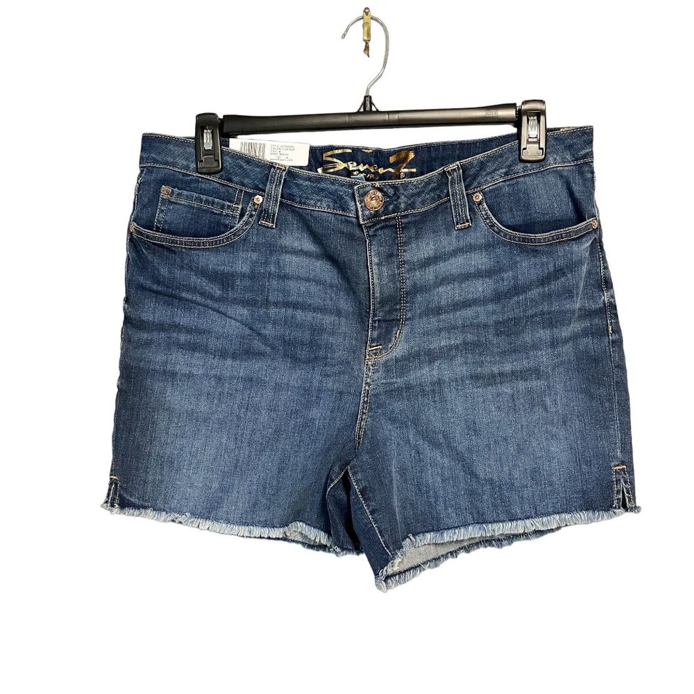 NWT Seven7 Jeans Low Rise Comfort Stretch Fray Hem Blue Denim Short Plus Size 16